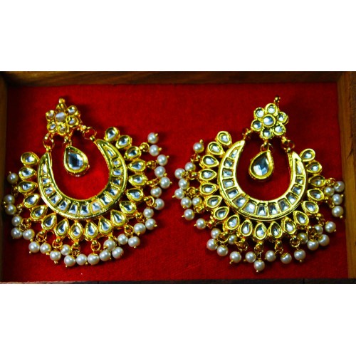 Moon Cut Kundan Earring